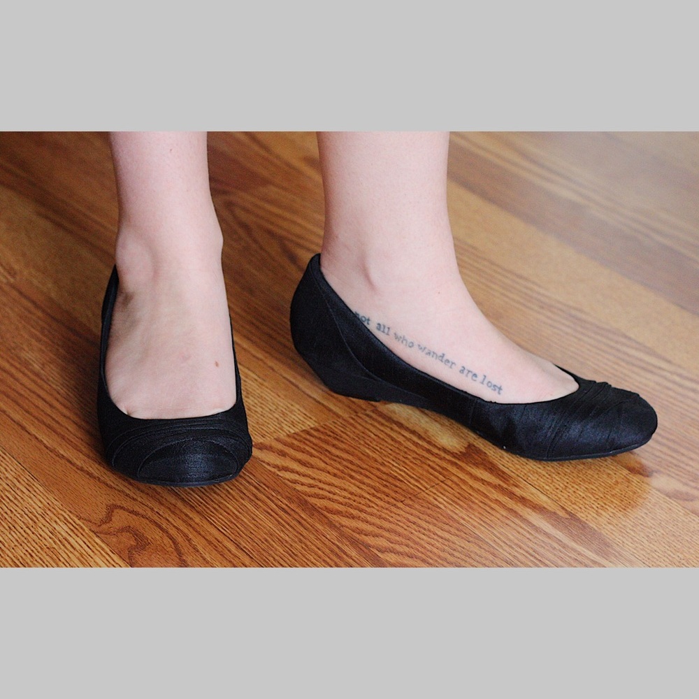 Black wedge-flats